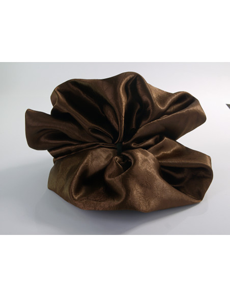 GUMKA DUŻA SCRUNCHIE SATYNOWA  XXXL SATYNA ŚR. 22 CM BRĄZOWY