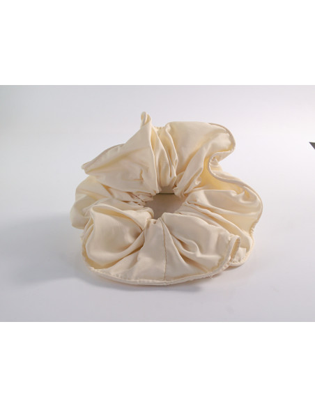 GUMKA DUŻA SCRUNCHIE DELIKATNA TAFTA  XXXL  ŚR. 18 CM KREMOWY