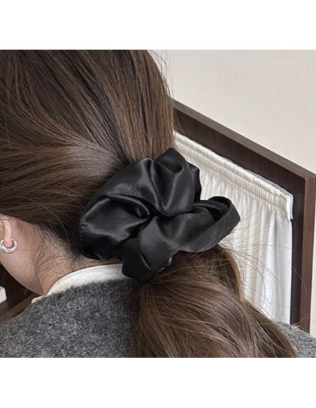 GUMKA DUŻA SCRUNCHIE  XL SATYNA ŚR. 14 CM CZARNY