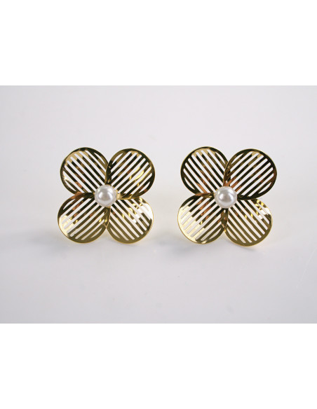 Kolczyki ZŁOTE AŻUROWE KWIATY  Z PEREŁKĄ LOLITA AKCESORIA STAL CHIRURGICZNA