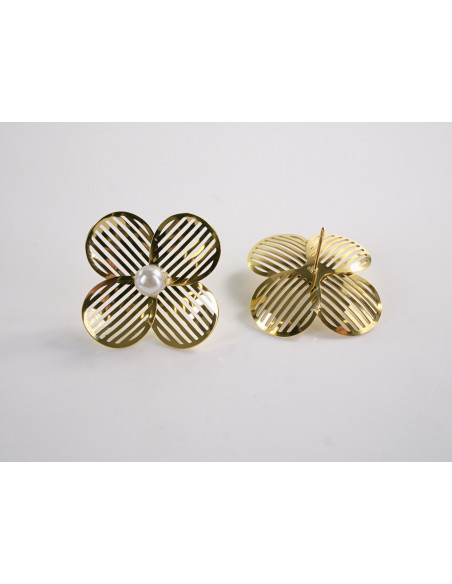 Kolczyki ZŁOTE AŻUROWE KWIATY  Z PEREŁKĄ LOLITA AKCESORIA STAL CHIRURGICZNA