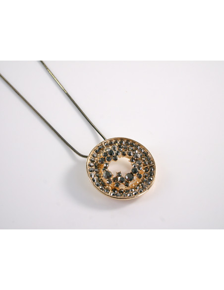 NASZYJNIK DŁUGI WISIOR MEDALION Lolita Akcesoria GRAFITOWO- ZŁOTY MEDALION