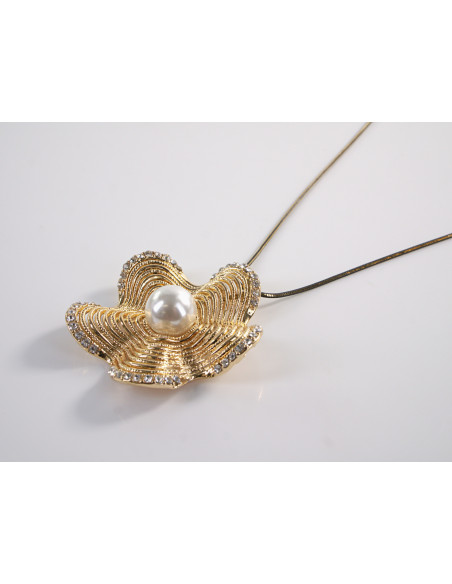 NASZYJNIK DŁUGI WISIOR MEDALION Lolita Akcesoria ZŁOTY KWIAT Z PERŁĄ