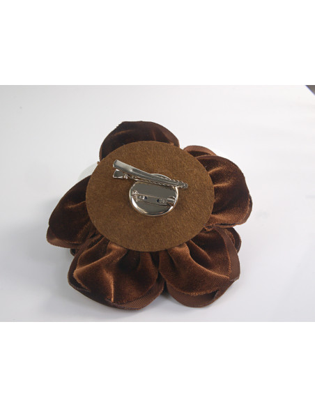 KWIAT Z MATERIAŁU BROSZKA RÓŻA Z WELURU LOLITA AKCESORIA 12 CM BRĄZOWY