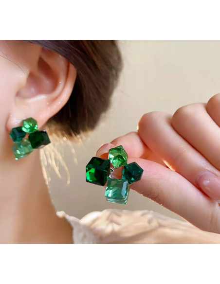 KOLCZYKI ZIELONE KRYSZTAŁKI Lolita AKCESORIA srebrny sztyft 925