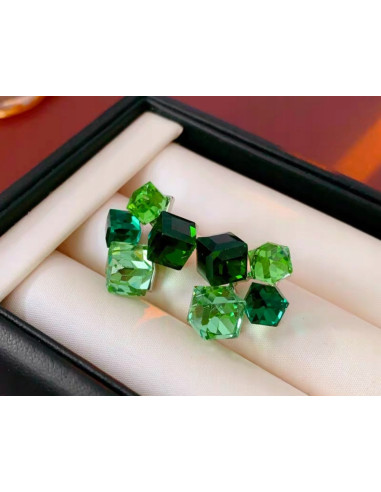 KOLCZYKI ZIELONE KRYSZTAŁKI Lolita AKCESORIA...