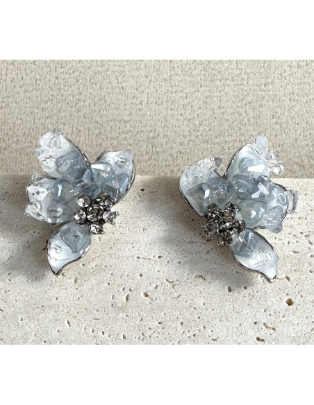 Kolczyki KWIATKI Z KRYSZTAŁKAMI Lolita AKCESORIA srebrny sztyft 925