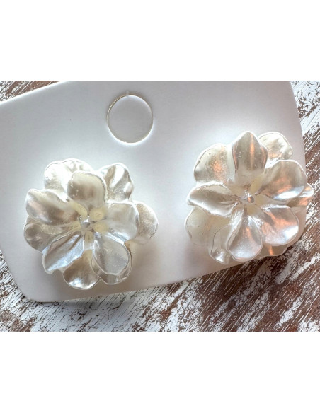 Kolczyki BIAŁE KWIATY KWIATKI Lolita AKCESORIA srebrny sztyft 925