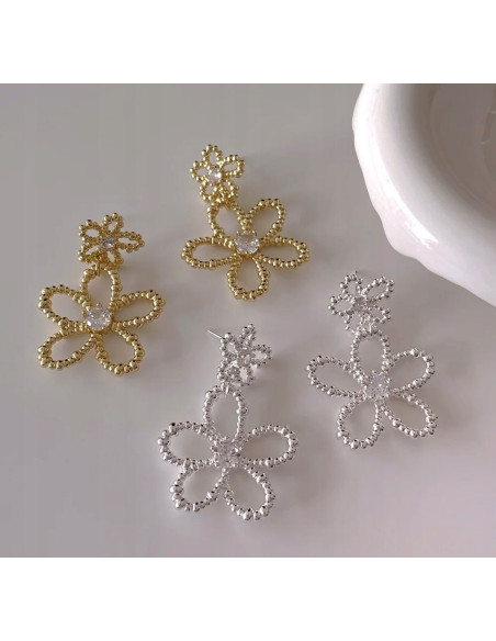 Kolczyki Kwiatek Srebrne Kwiatki Lolita Accessories srebrny sztyft 925