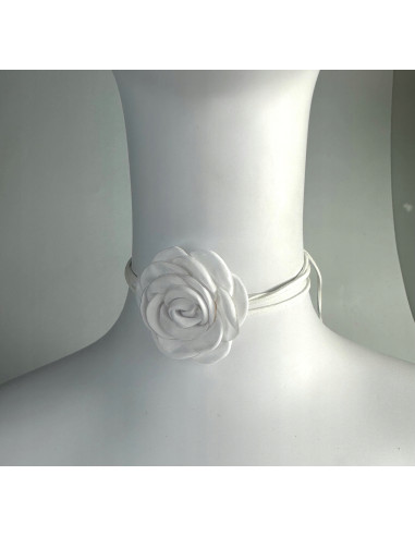 Naszyjnik z kwiatkiem CHOKER BOHO wiązany na...